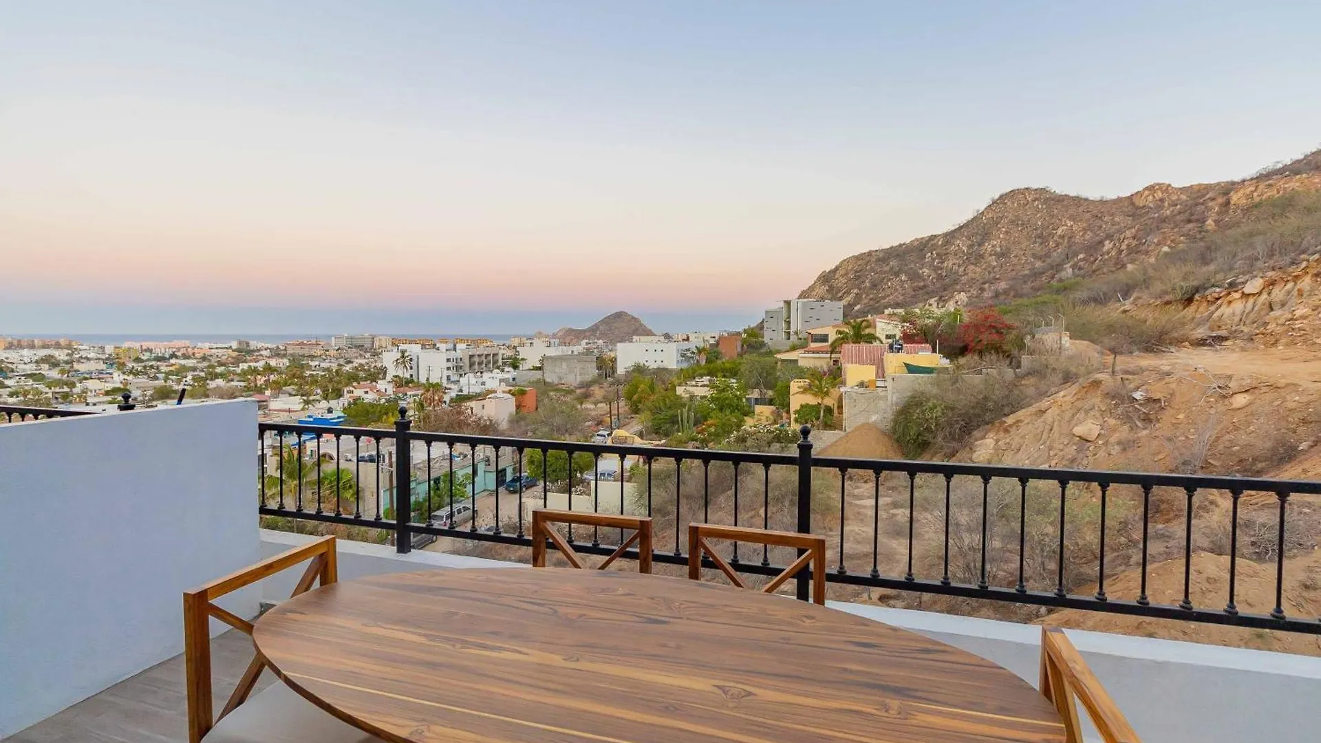 Collection O Morgan City Center, Los Cabos Cabo San Lucas Mexico